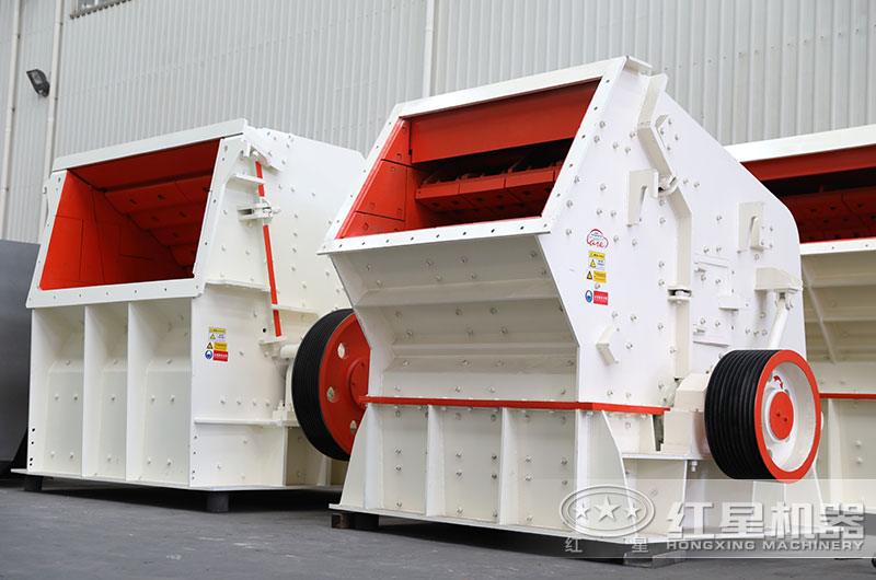 白云母反击式破碎机图片 白云母反击式破碎机图片