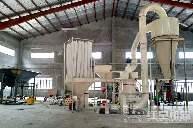 磨粉现场 磨粉现场