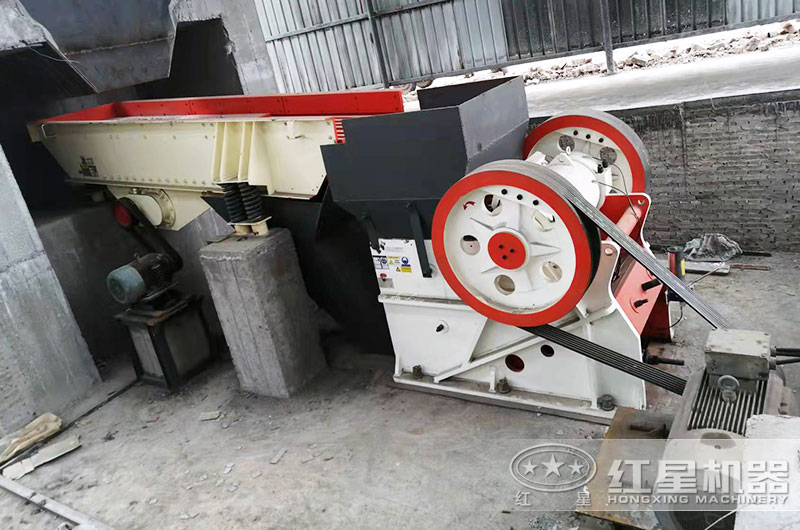 广东客户石料破碎现场 广东客户石料破碎现场