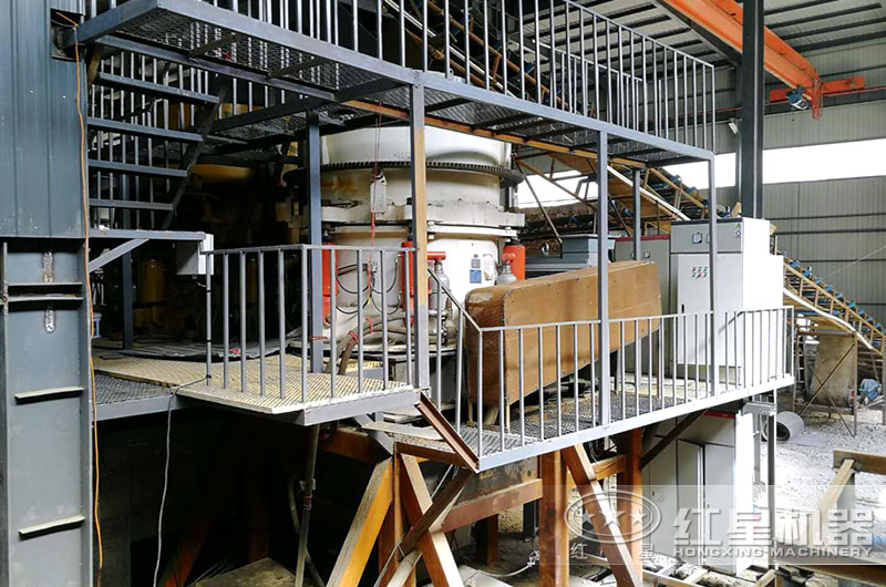 浙江客户圆锥破碎机工作现场图片 浙江客户圆锥破碎机工作现场图片